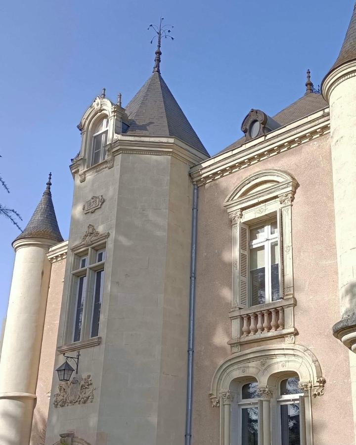 Le Chateau De Leugny Oiron Dış mekan fotoğraf