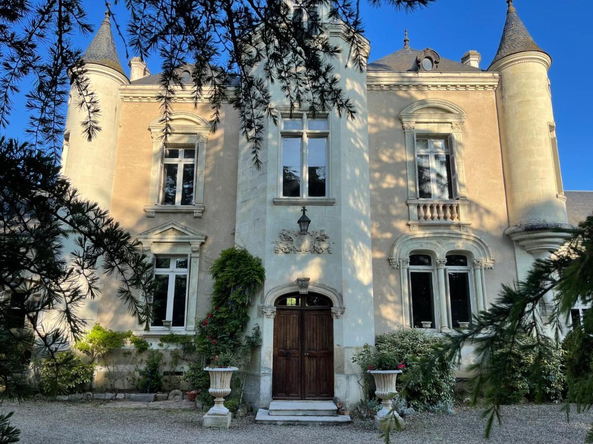Le Chateau De Leugny Oiron Dış mekan fotoğraf